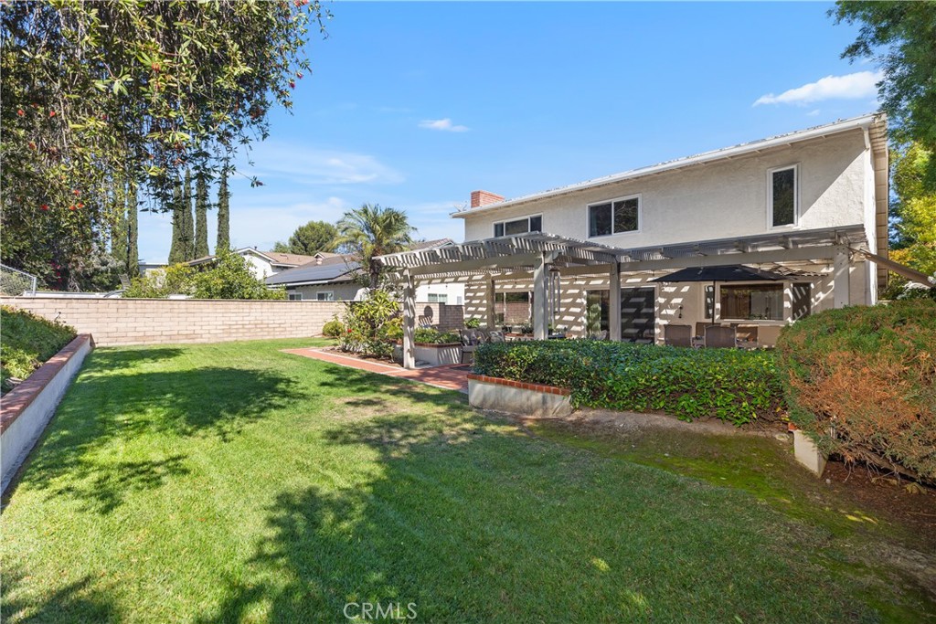 24631 Via San Fernando