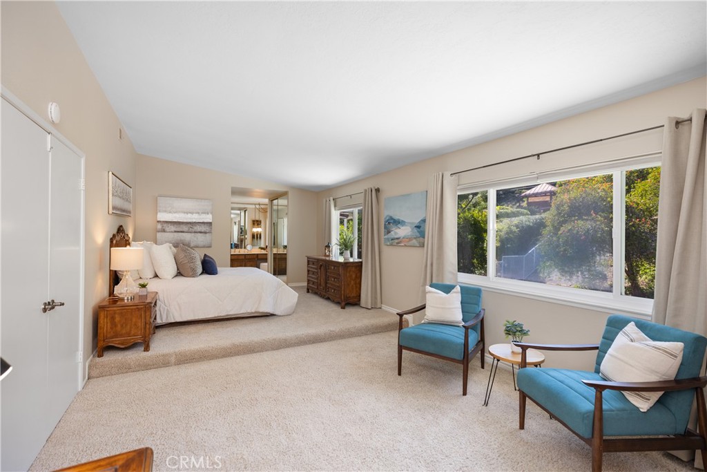 24631 Via San Fernando