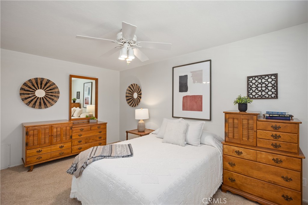 24631 Via San Fernando