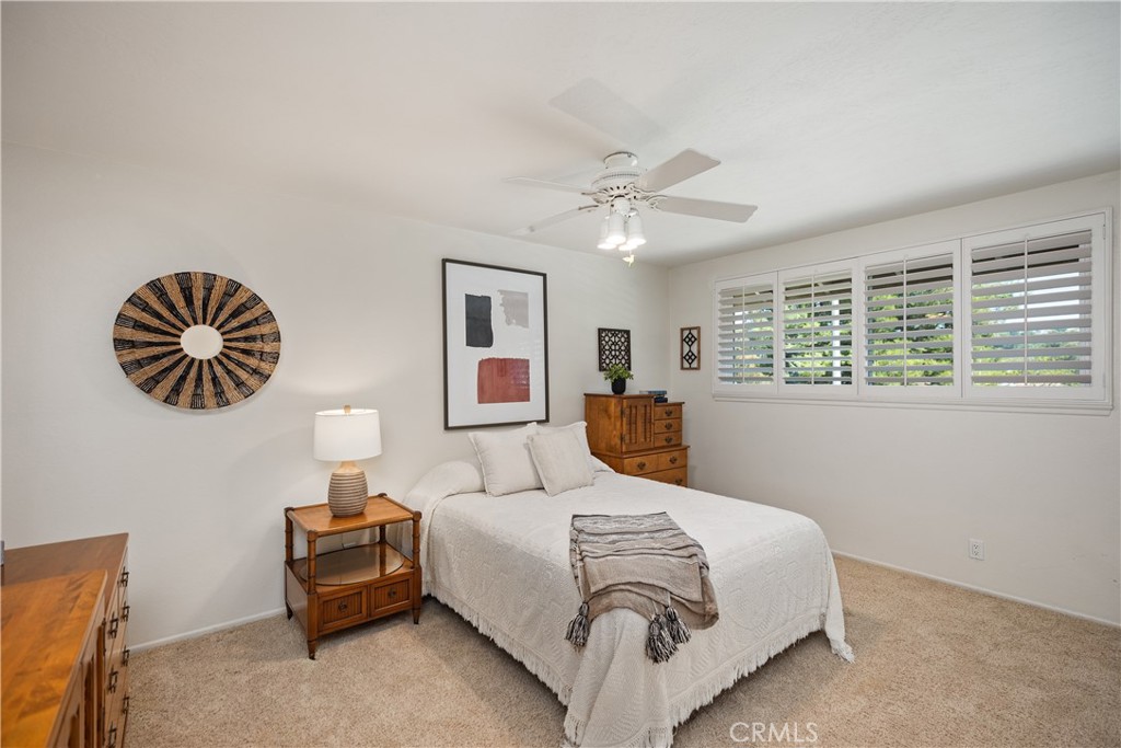 24631 Via San Fernando