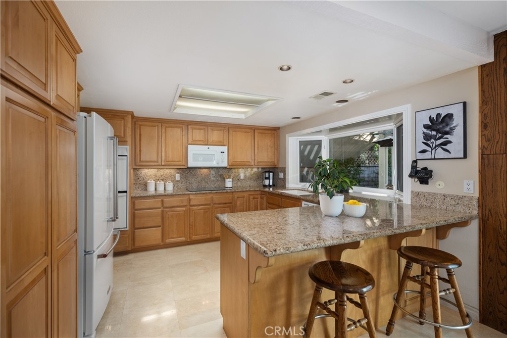 24631 Via San Fernando