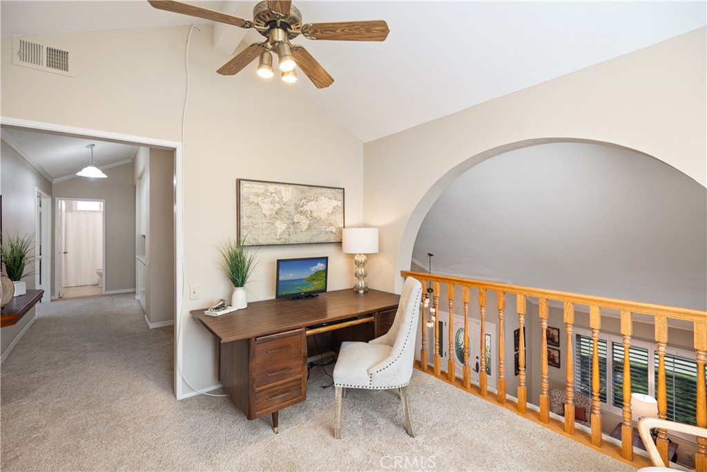 24631 Via San Fernando