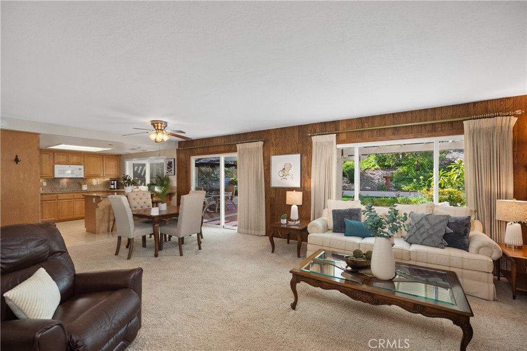 24631 Via San Fernando