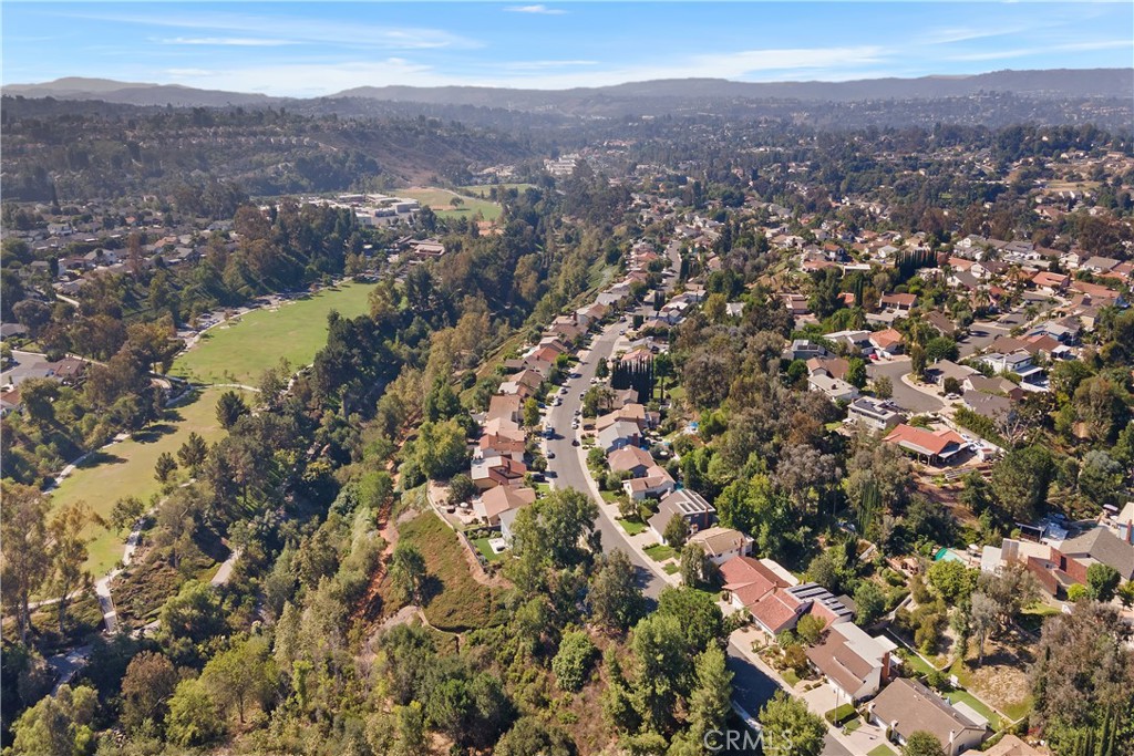 24631 Via San Fernando