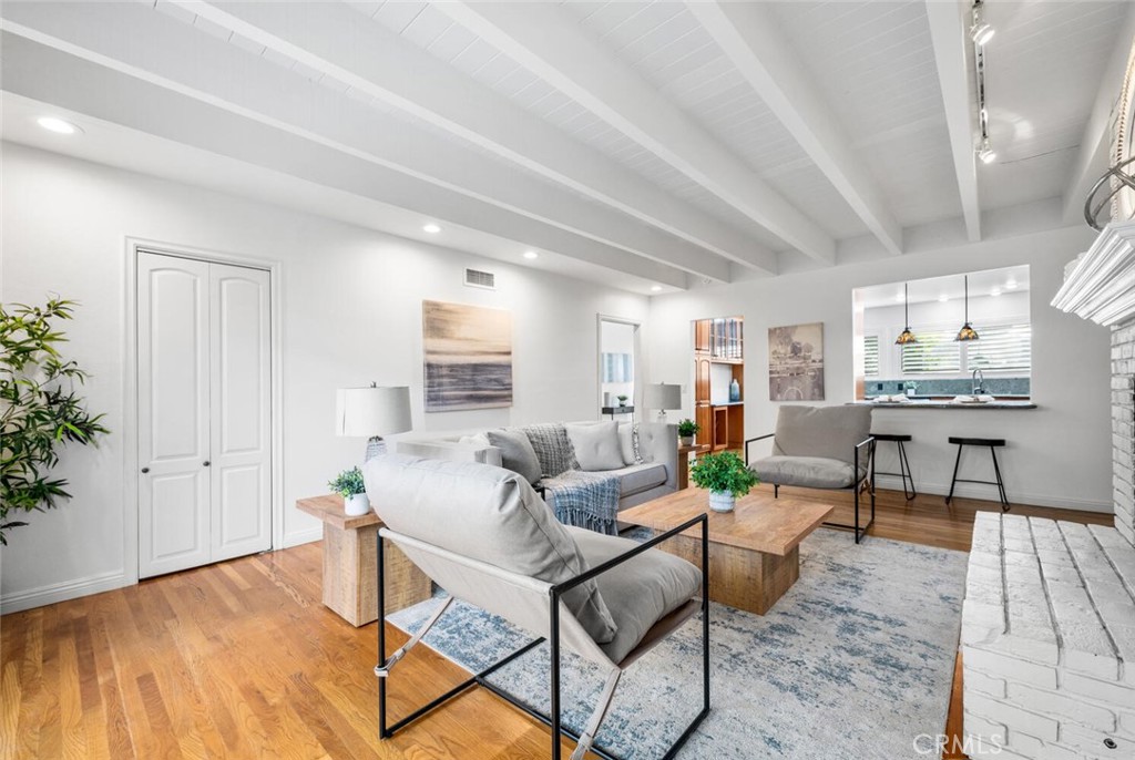 5643 E Keynote Street