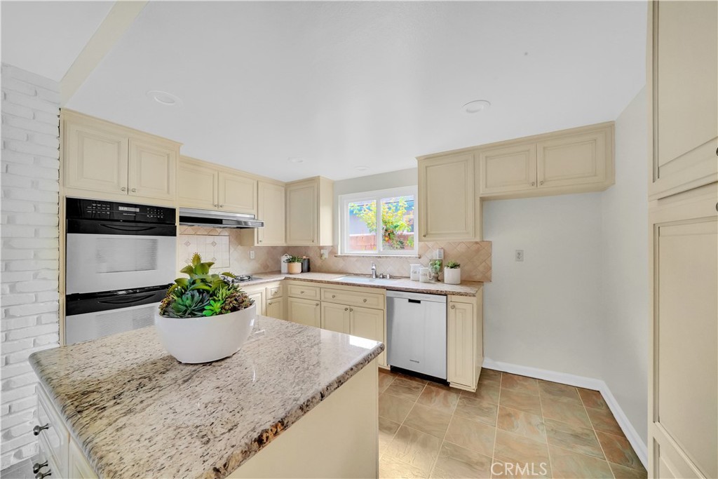 18324 Basswood Street