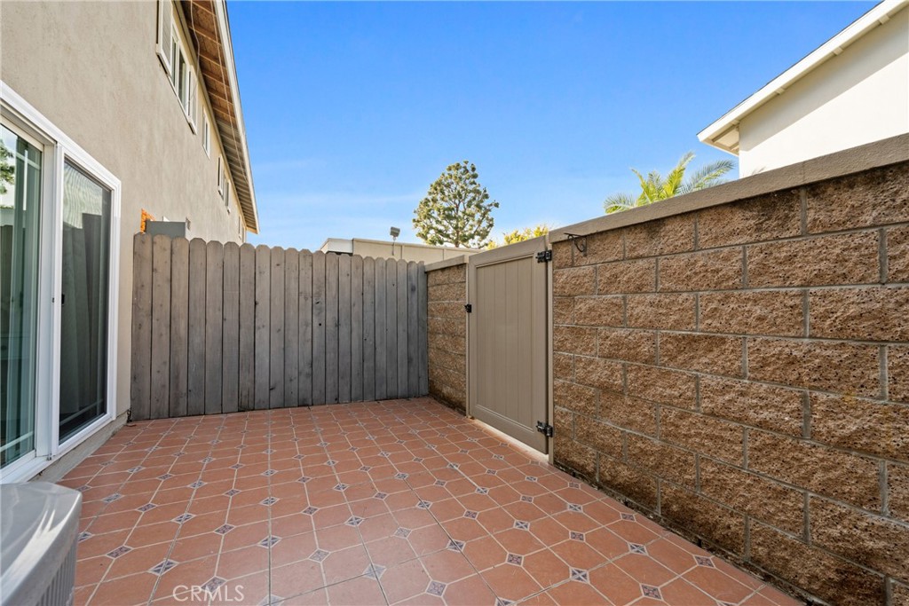 9795 Continental Drive