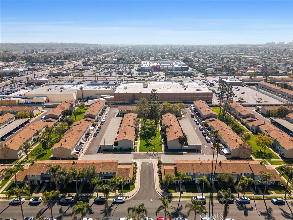 9795 Continental Drive