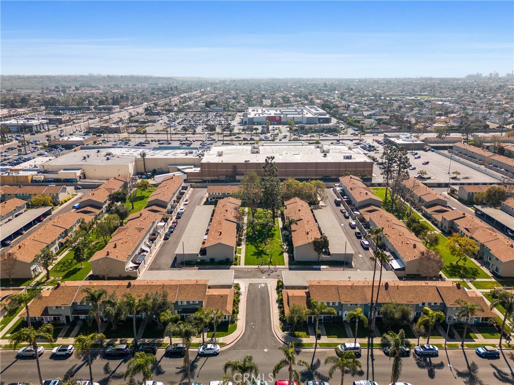 9795 Continental Drive