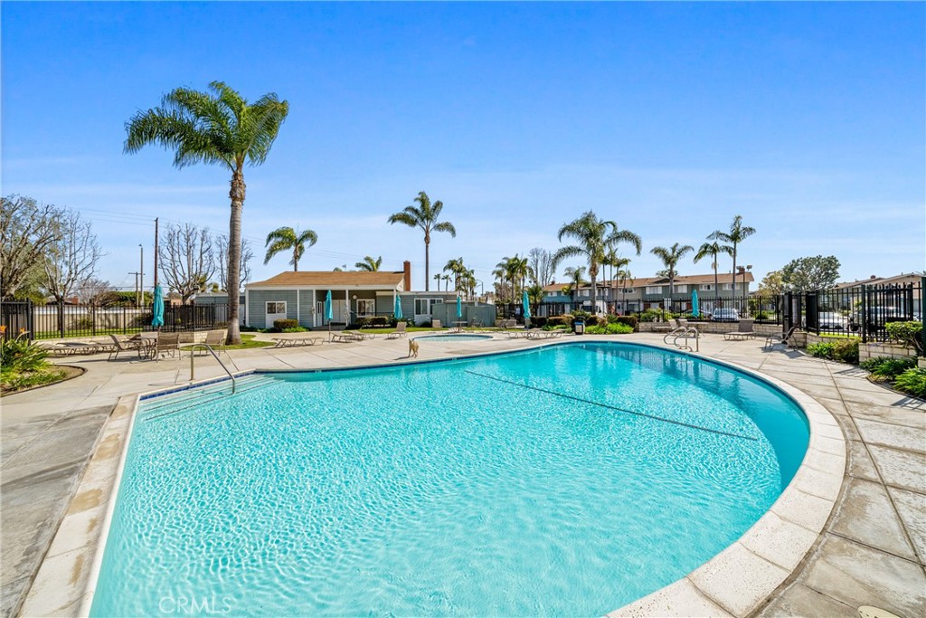 9795 Continental Drive