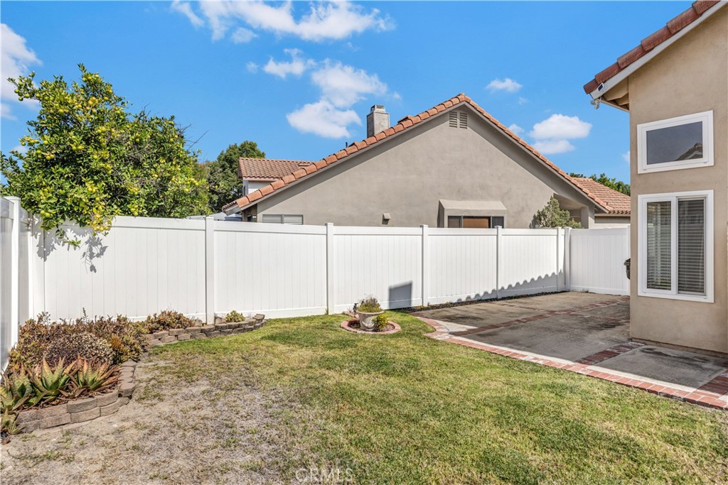 15568 Oakhurst Street