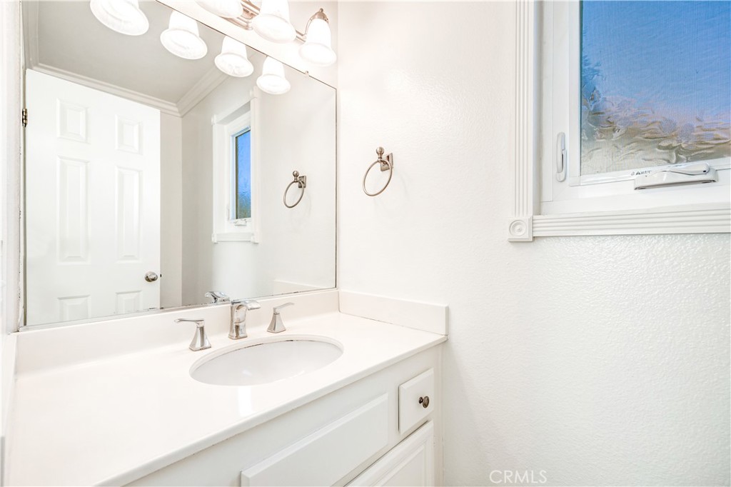 15568 Oakhurst Street