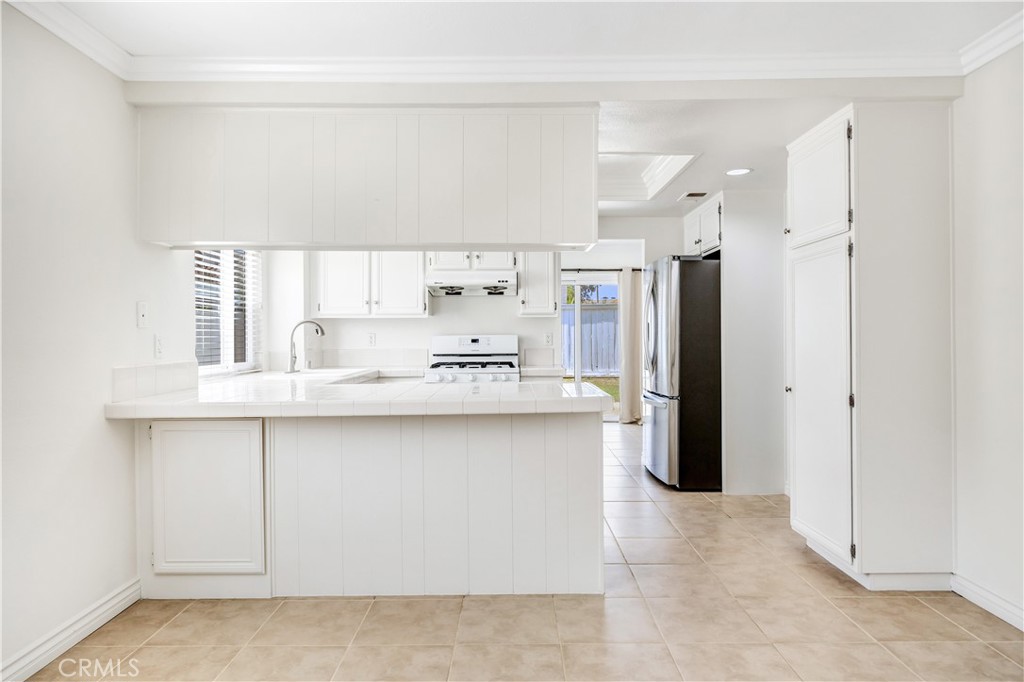 15568 Oakhurst Street