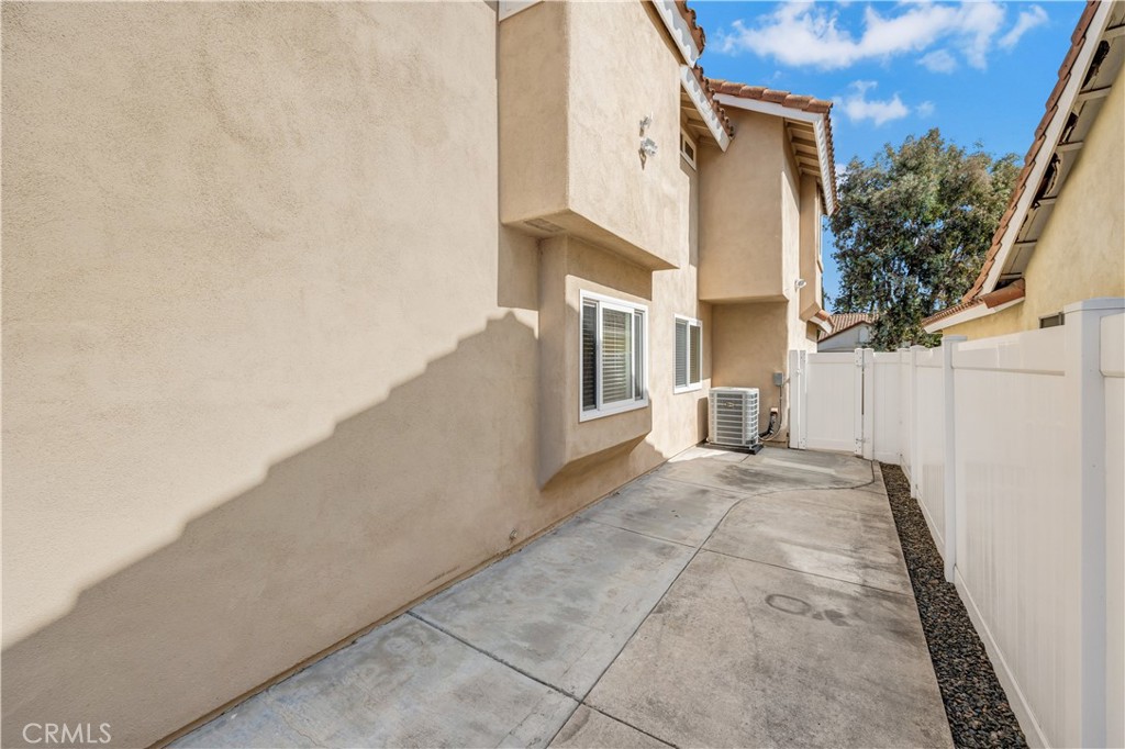 15568 Oakhurst Street