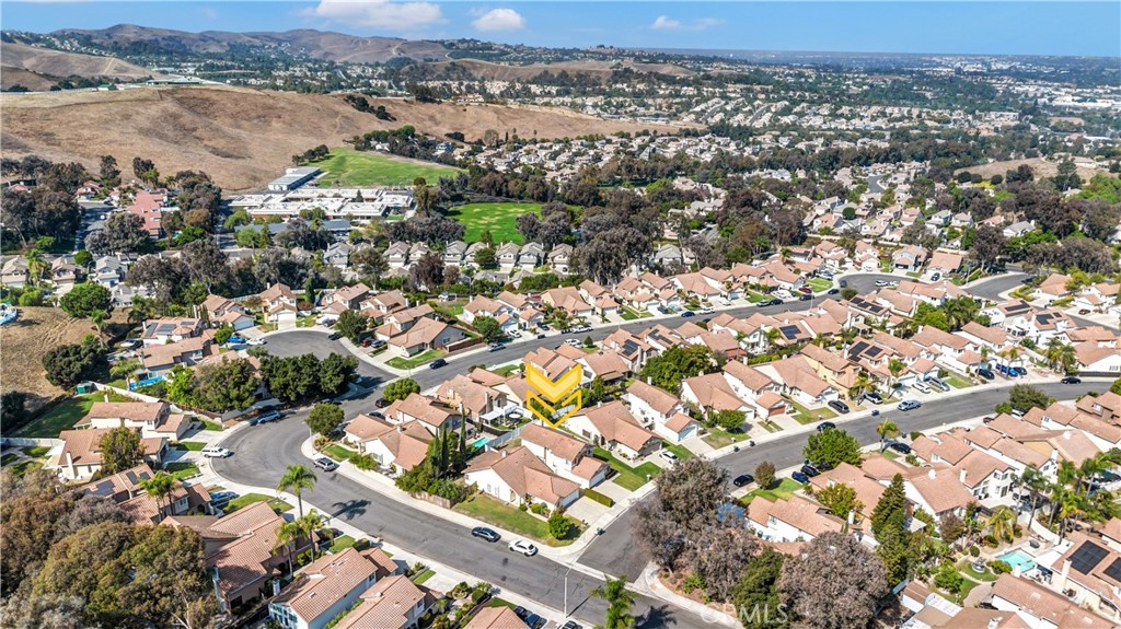 15568 Oakhurst Street