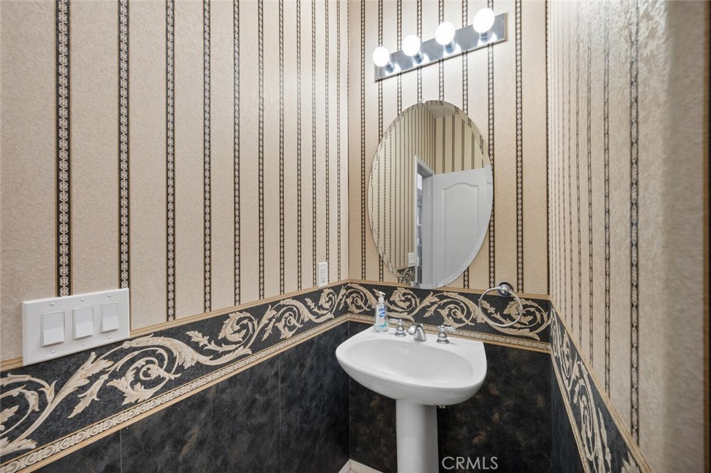 2235 N Foxworth Drive