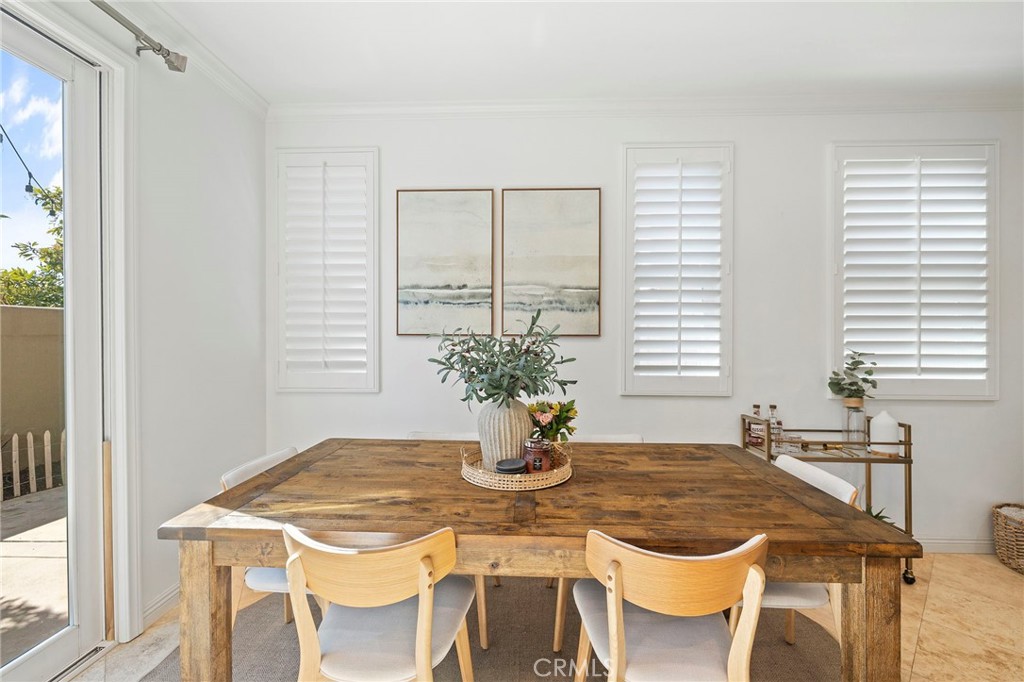 54 Calle De Los Ninos