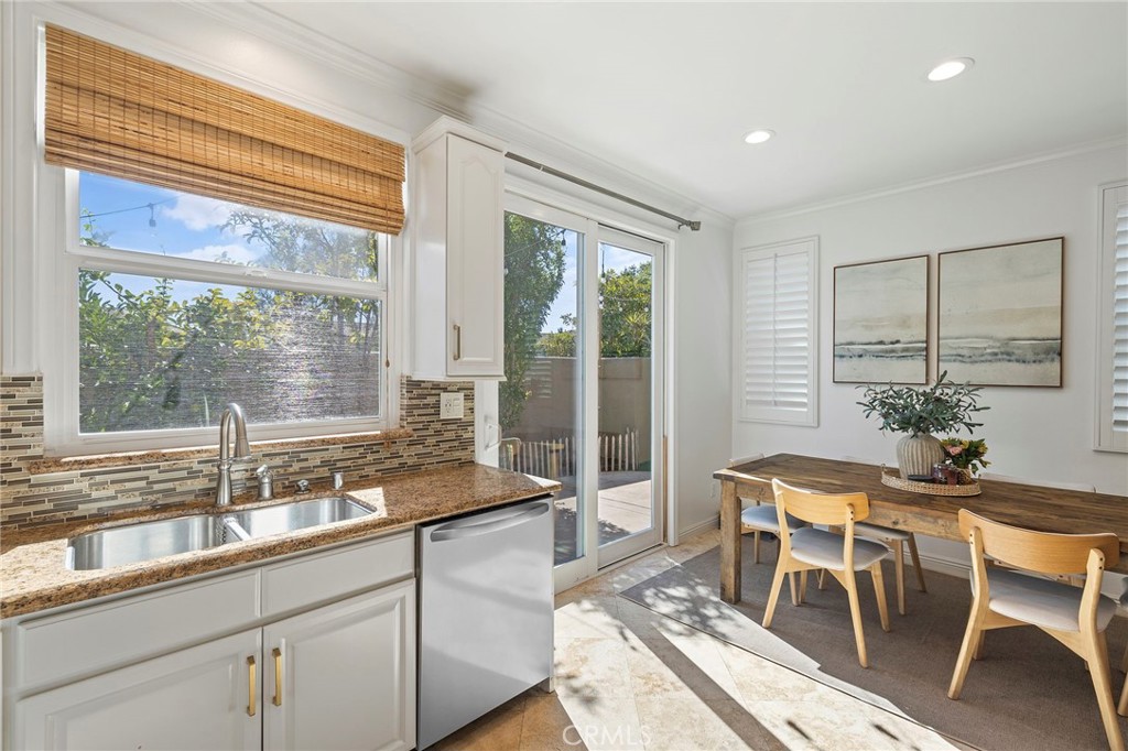 54 Calle De Los Ninos