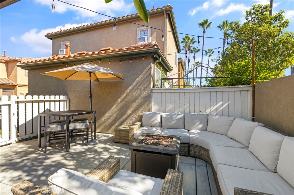 54 Calle De Los Ninos