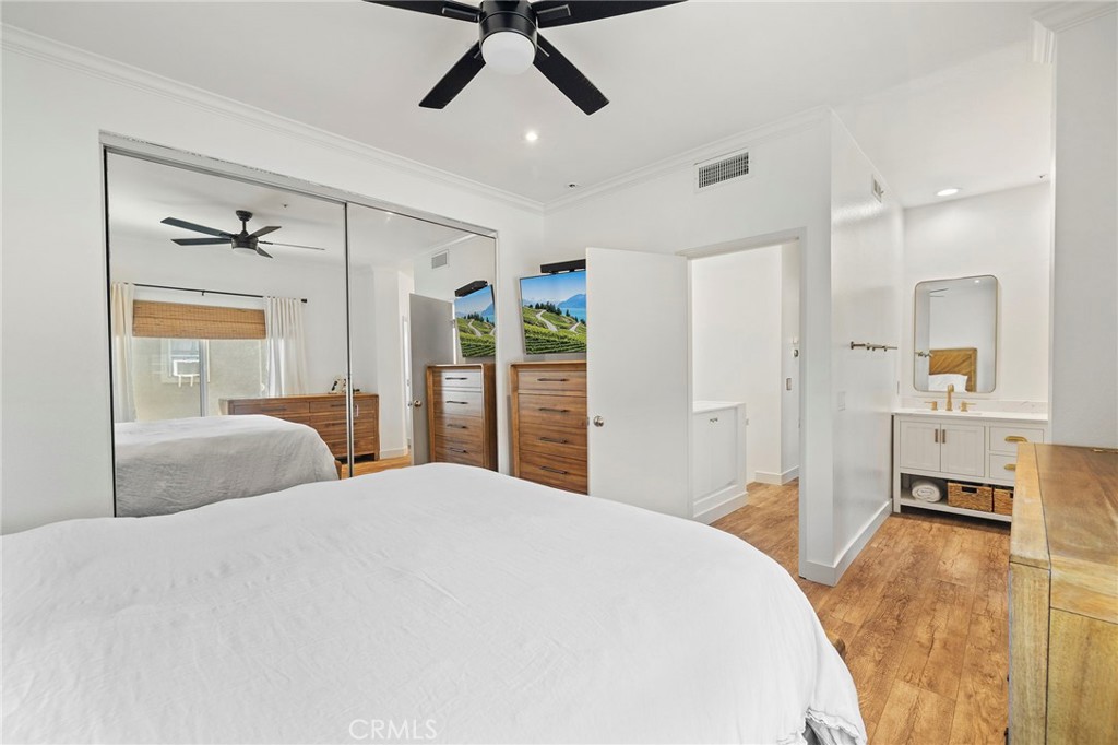 54 Calle De Los Ninos