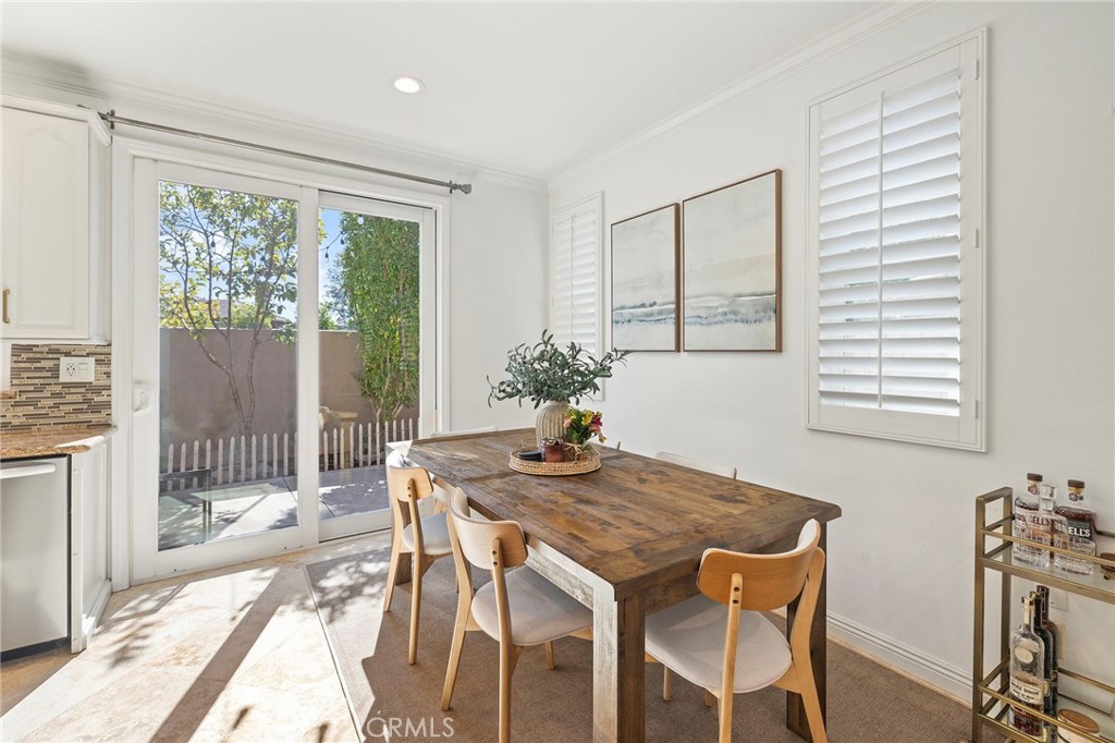 54 Calle De Los Ninos