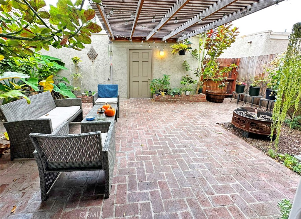 850 S Cornwall Drive