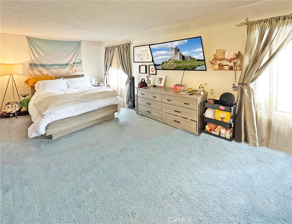 850 S Cornwall Drive