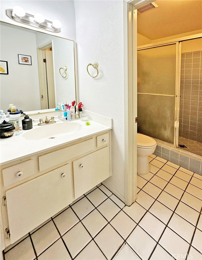 850 S Cornwall Drive