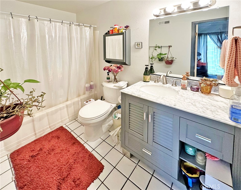 850 S Cornwall Drive