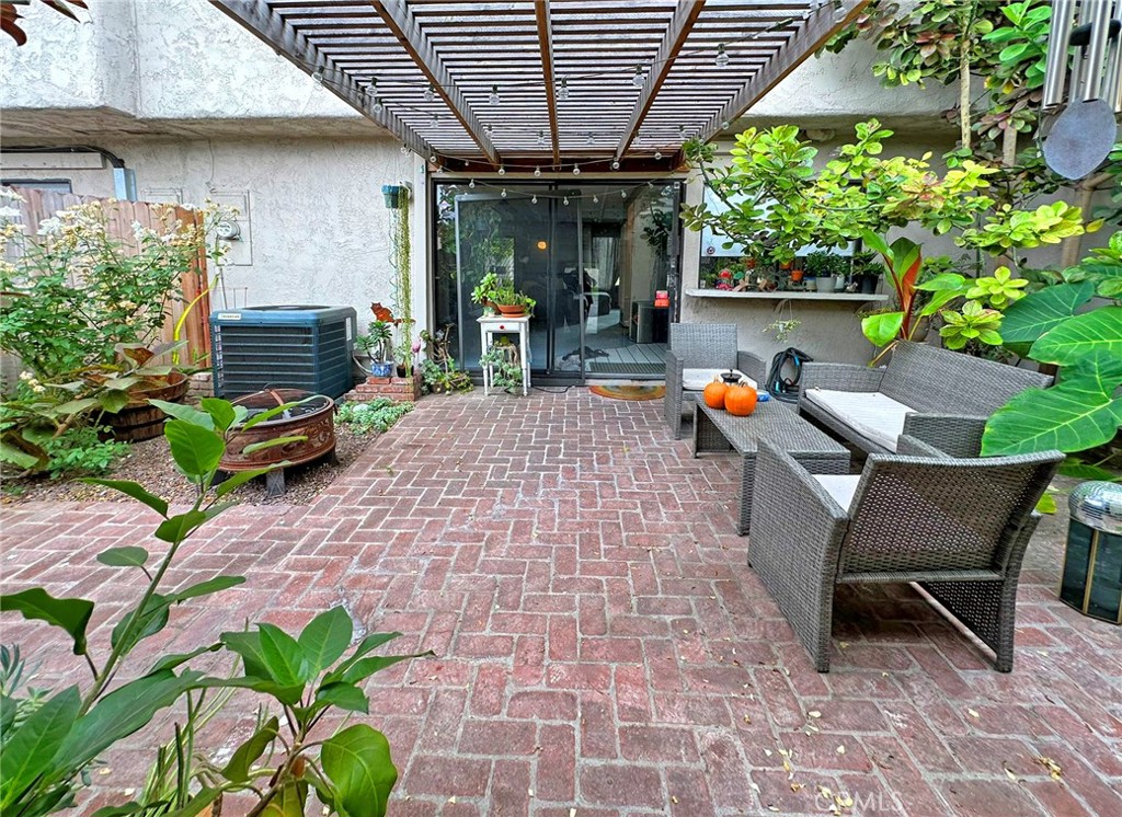 850 S Cornwall Drive