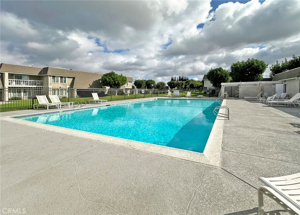 850 S Cornwall Drive