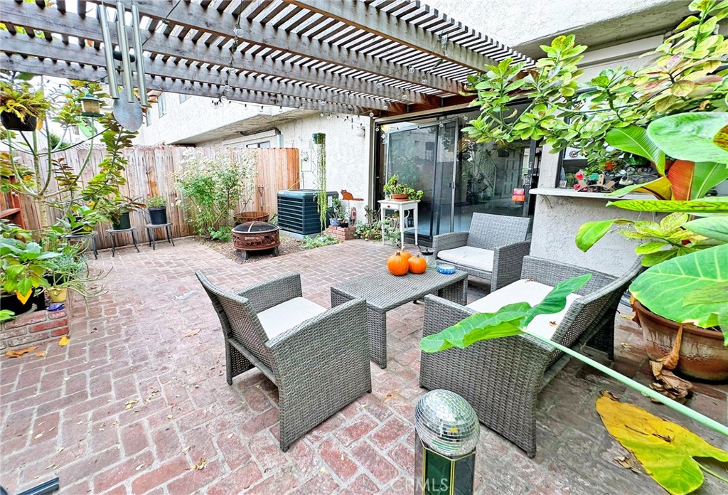 850 S Cornwall Drive