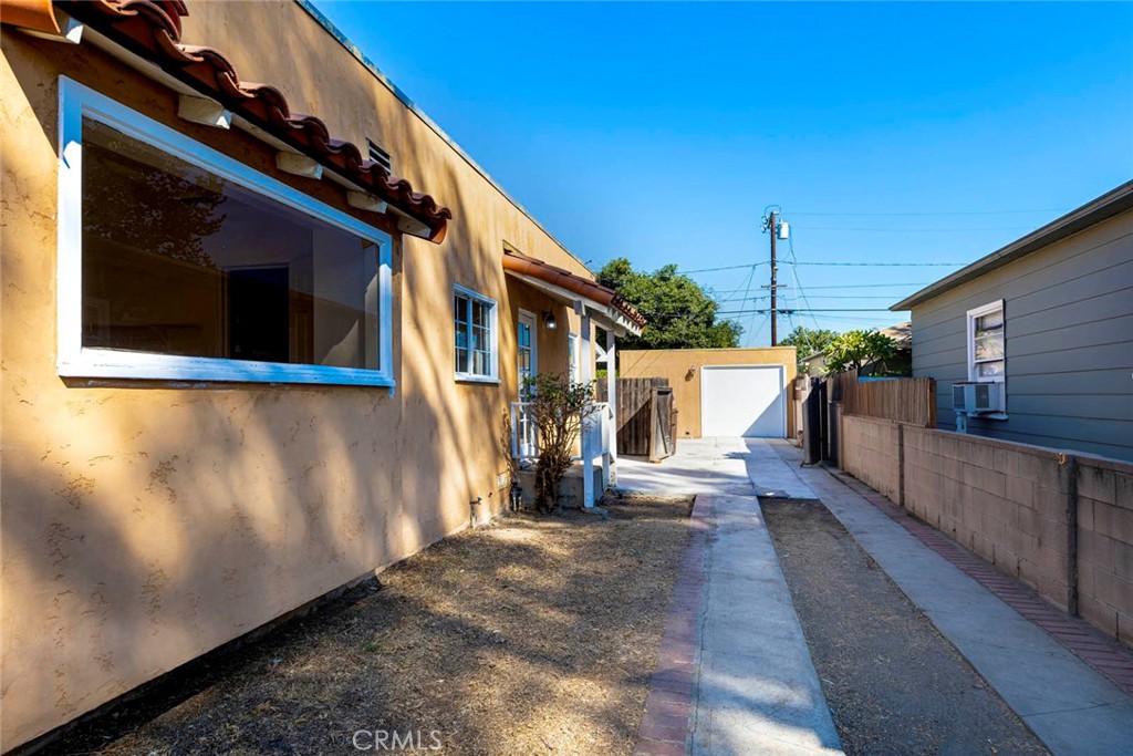 522 S Indiana Street