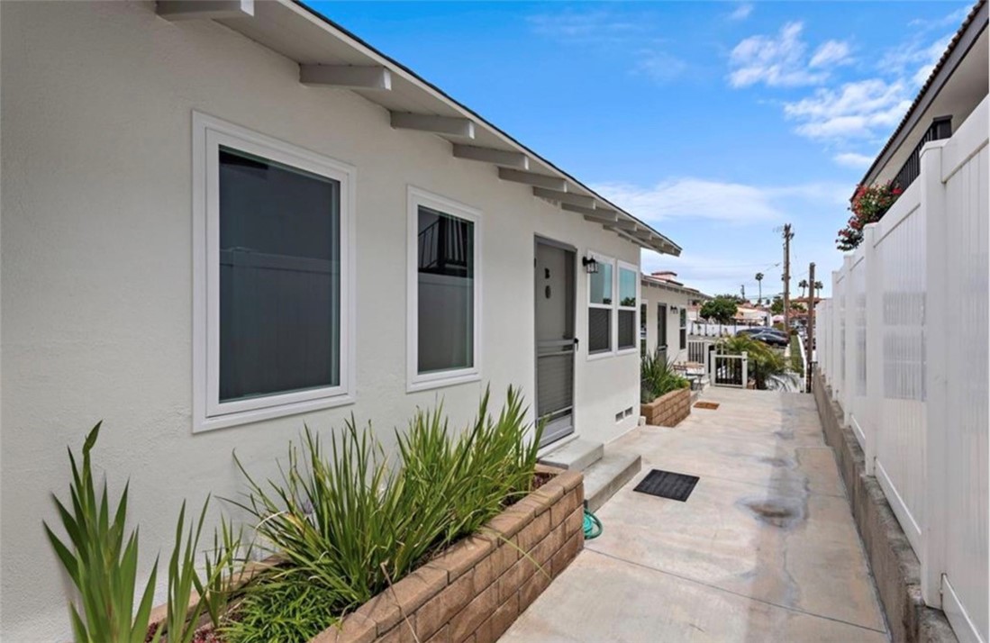 224 Avenida Cabrillo B