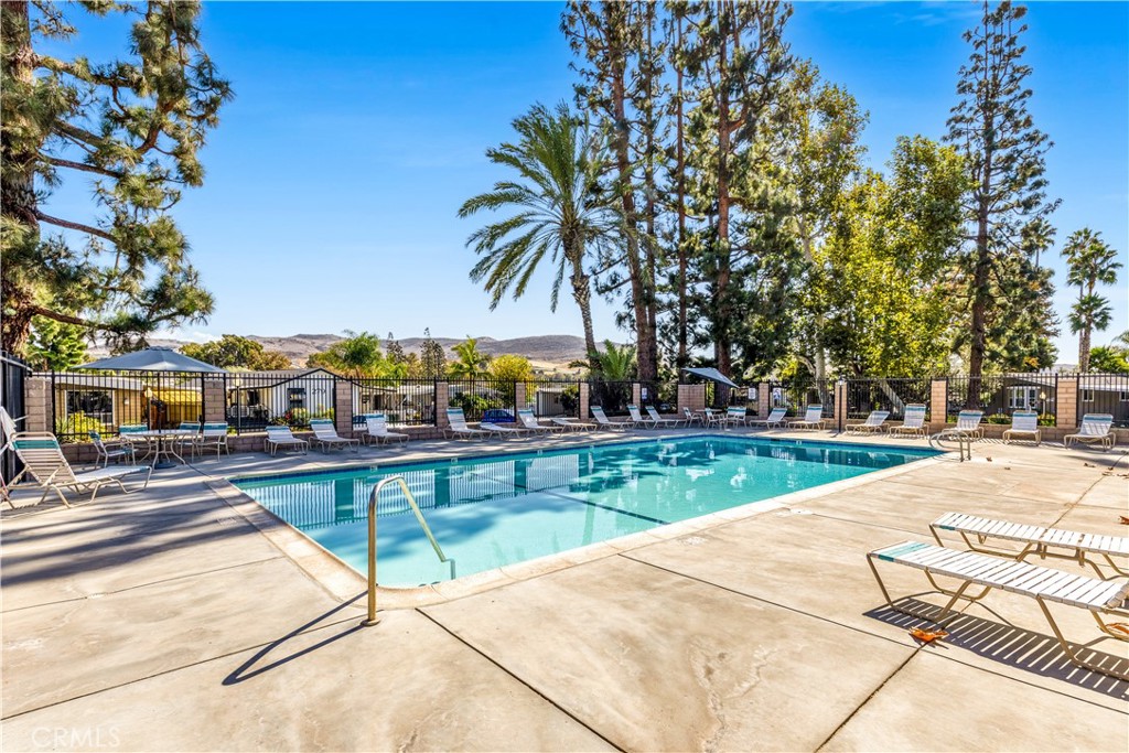 32302 Alipaz Street 120