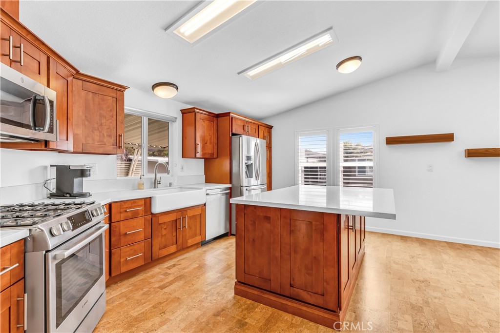 32302 Alipaz Street 120