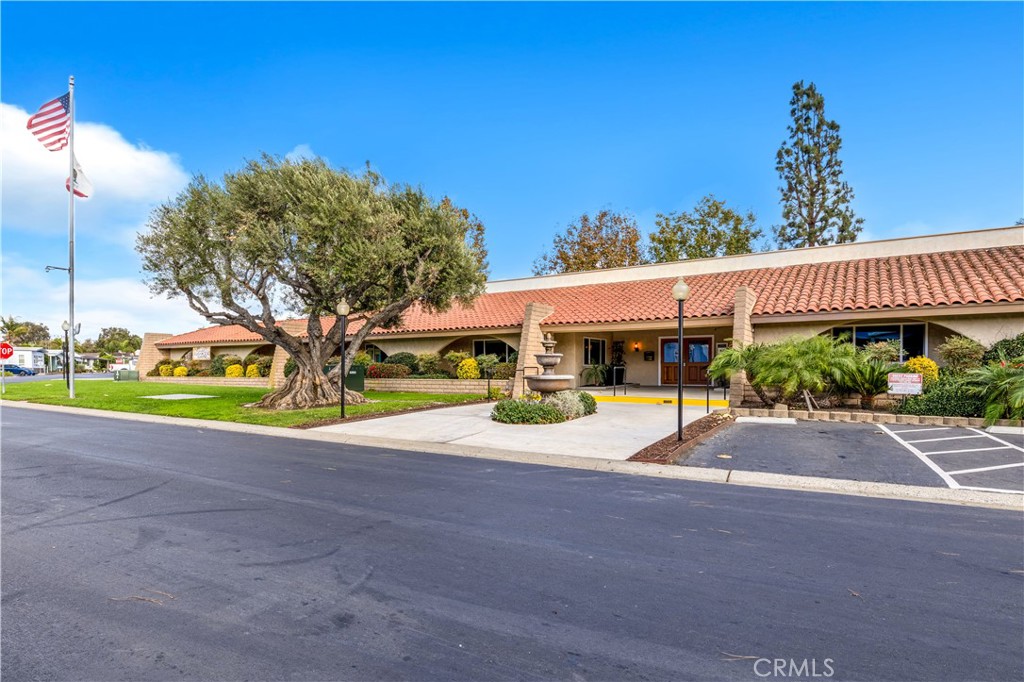 32302 Alipaz Street 120