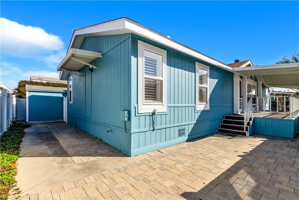 32302 Alipaz Street 120