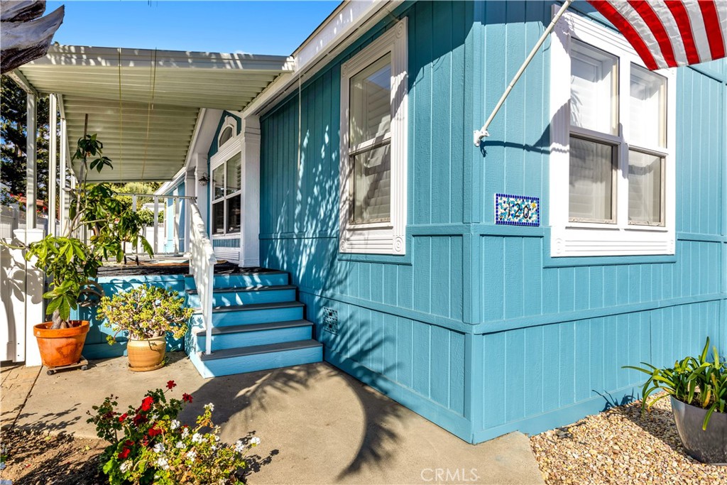 32302 Alipaz Street 120