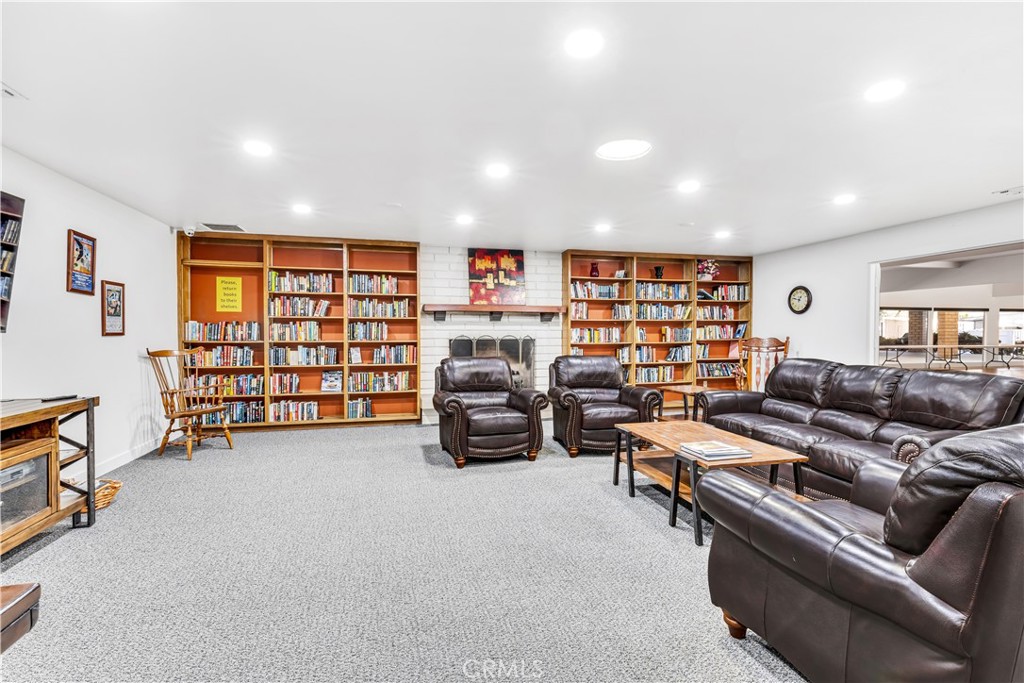 32302 Alipaz Street 120