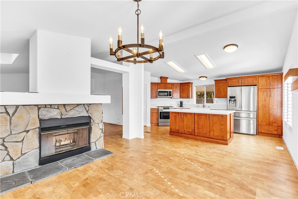 32302 Alipaz Street 120