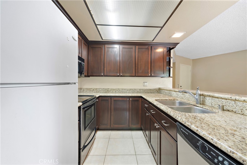 2729 Pine Creek Circle