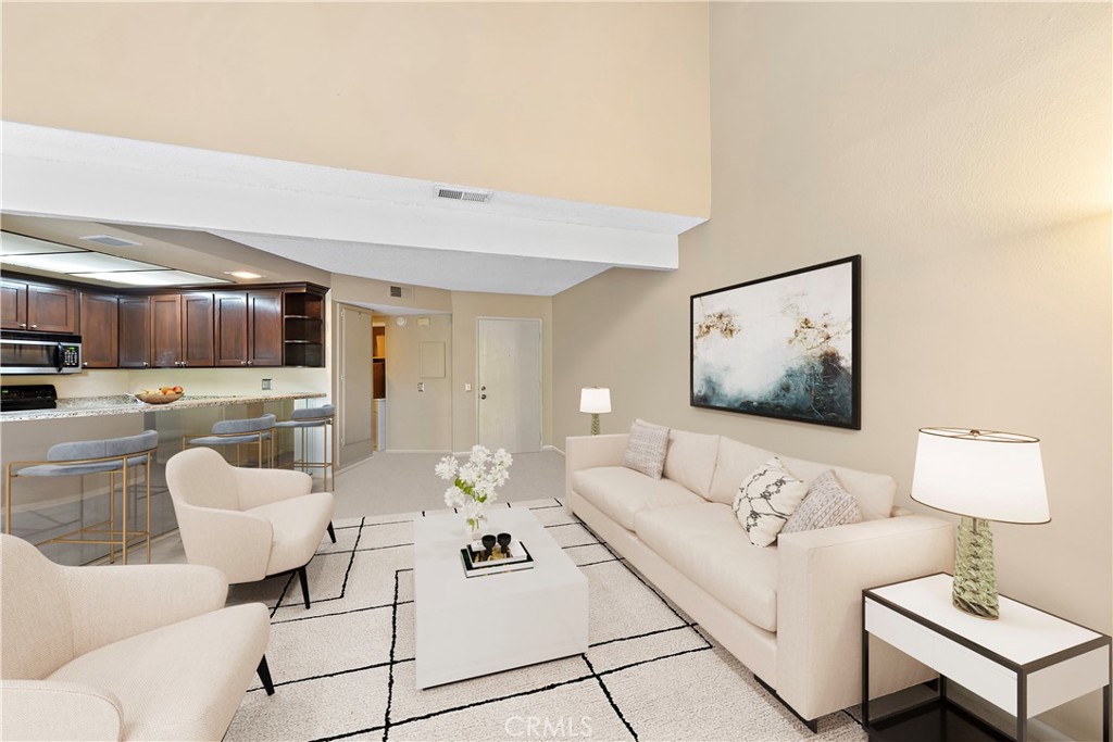 2729 Pine Creek Circle