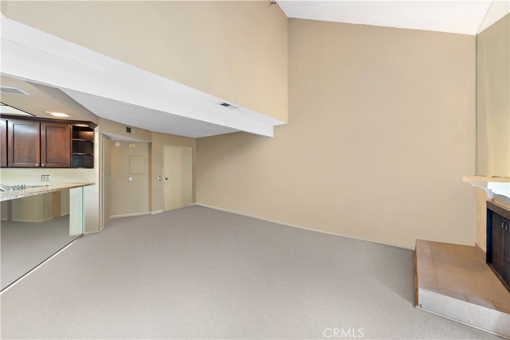 2729 Pine Creek Circle