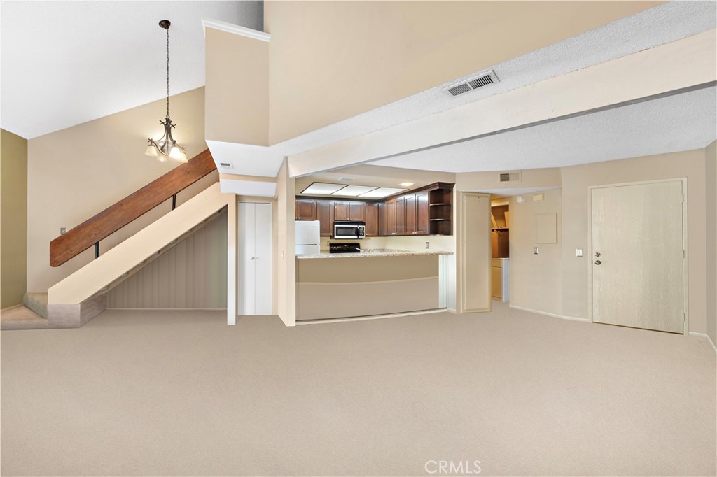 2729 Pine Creek Circle