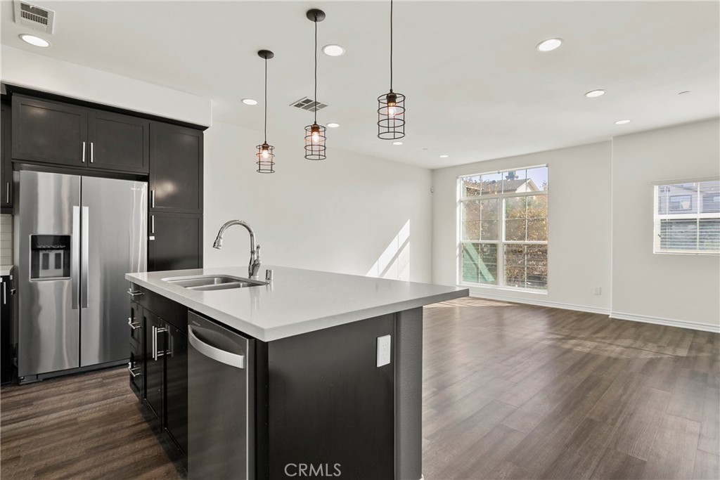 626 Seabright Circle