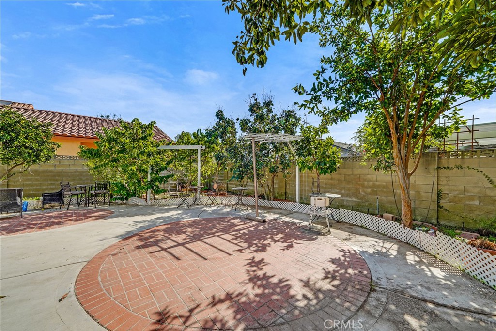 11678 Quartz Avenue