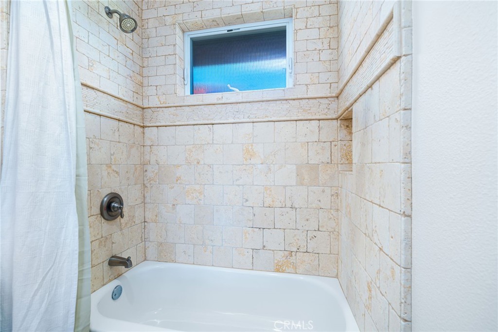 54985 Avenida Carranza