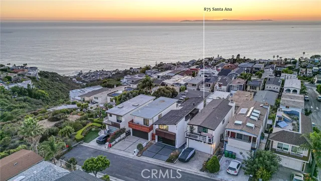 875 Santa Ana Street