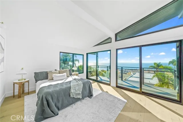 875 Santa Ana Street